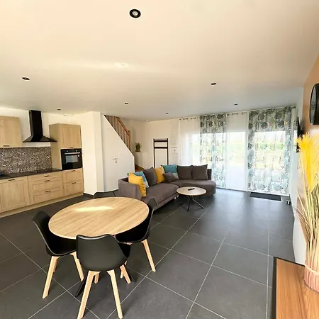 Les Rives Du Mont Holiday home Pontorson
